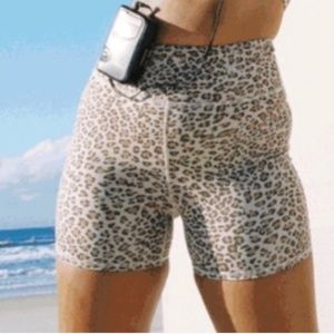 SPELL & THE GYSPY cheetah biker shorts NWT sz L!!!